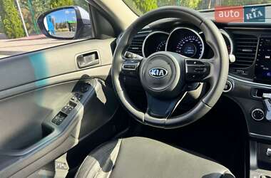 Седан Kia K5 2013 в 