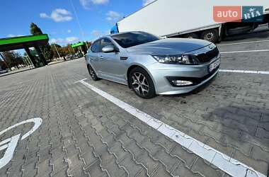 Седан Kia K5 2013 в 