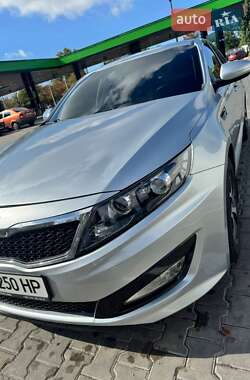 Седан Kia K5 2013 в 