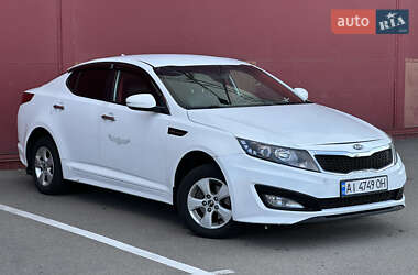 Седан Kia K5 2012 в 