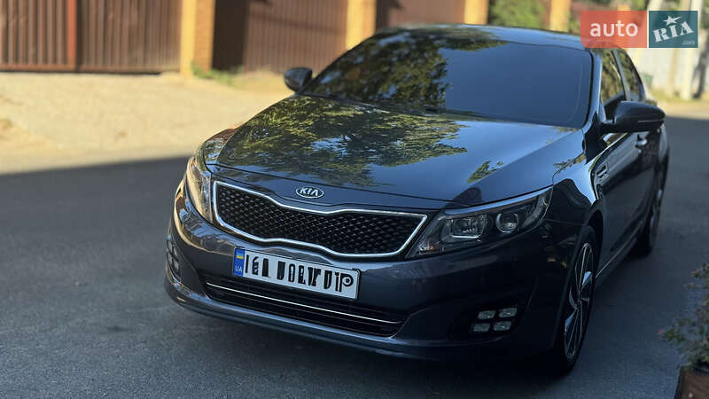 Седан Kia K5 2015 в Киеве