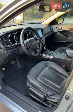 Седан Kia K5 2013 в 