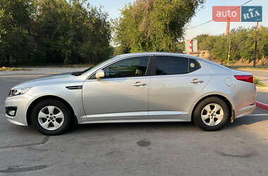 Седан Kia K5 2013 в 