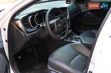 Седан Kia K5 2014 в 