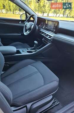 Седан Kia K5 2021 в 