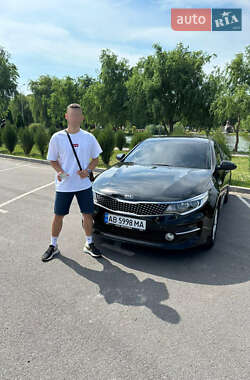 Седан Kia K5 2015 в Вінниці