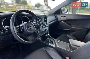 Седан Kia K5 2015 в 