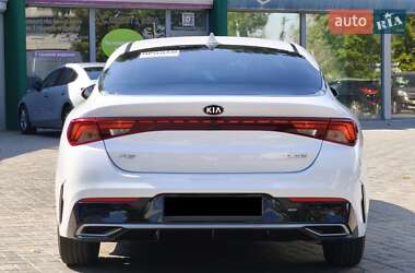 Седан Kia K5 2020 в 