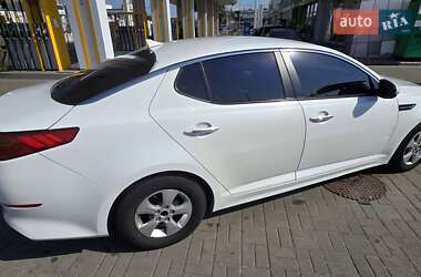 Седан Kia K5 2014 в 