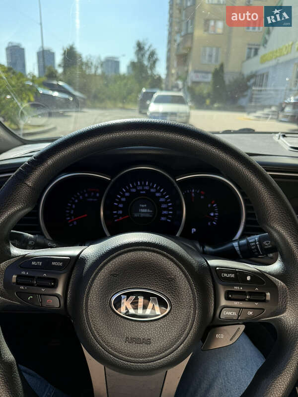 Седан Kia K5 2013 в Киеве