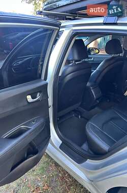 Седан Kia K5 2015 в 