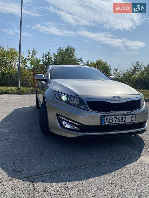 Седан Kia K5 2010 в Бердичеве фото 4 Седан Kia K5 2010 в Бердичеве