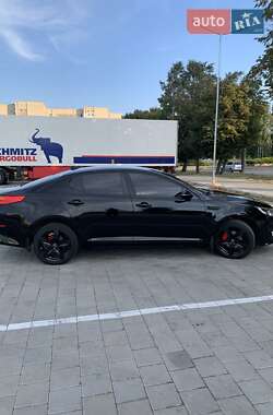Седан Kia K5 2014 в Черкассах