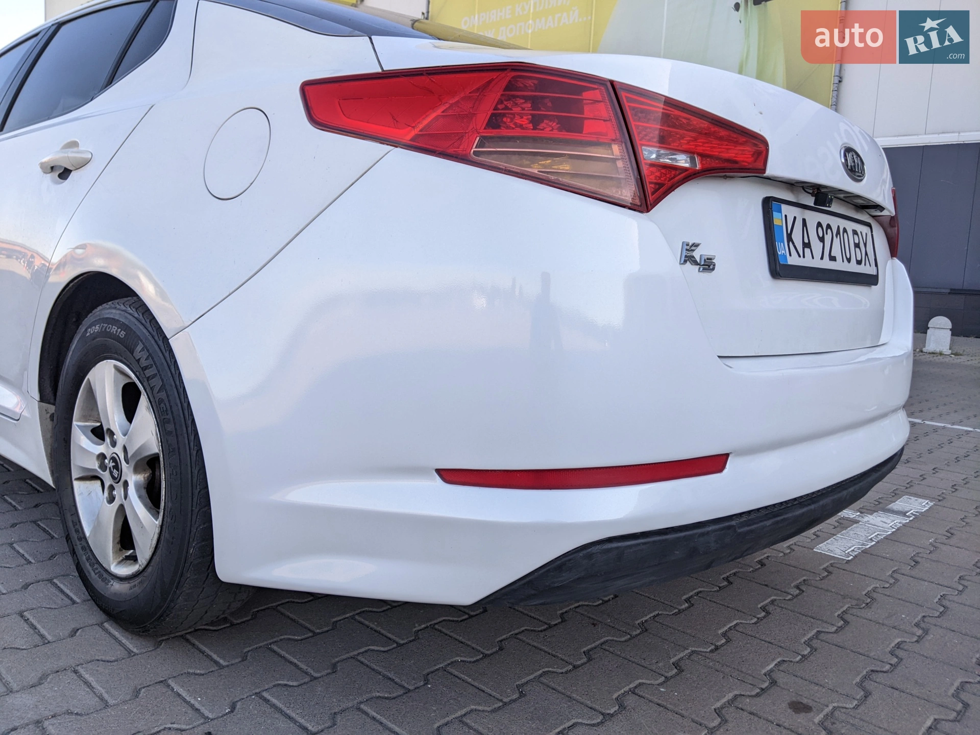 2010 Kia K5 - мініатюра 9
