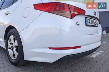Седан Kia K5 2010 в 