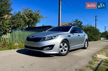 Седан Kia K5 2013 в Кривому Розі