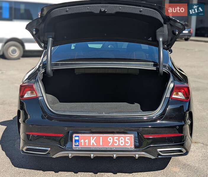 Седан Kia K5 2021 в Киеве