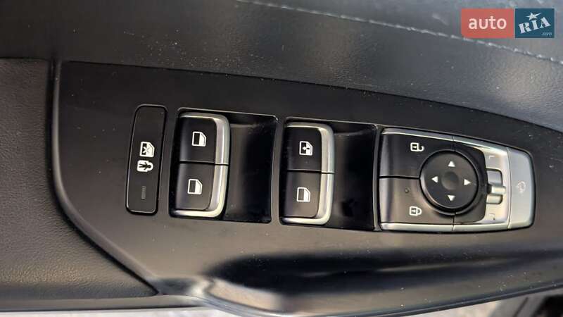 Седан Kia K5 2021 в Киеве