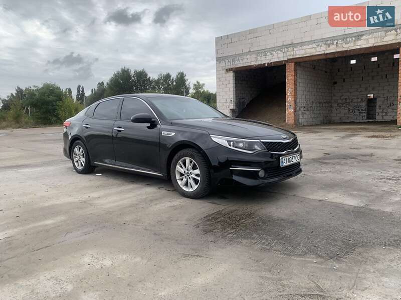 Седан Kia K5 2017 в Броварах