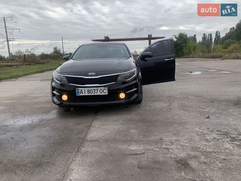 Седан Kia K5 2017 в Броварах