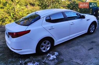 Седан Kia K5 2013 в Одессе