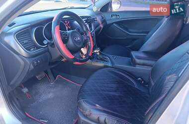 Седан Kia K5 2015 в 