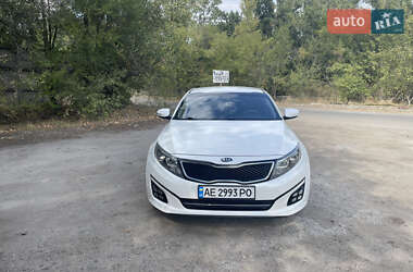 Седан Kia K5 2014 в Днепре