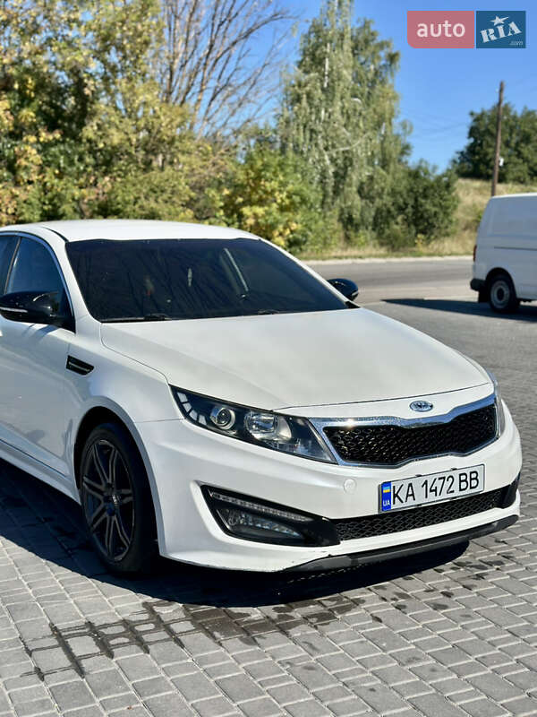 Седан Kia K5 2010 в Фастове