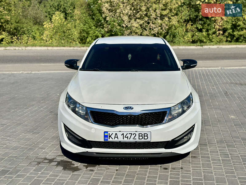 Седан Kia K5 2010 в Фастове