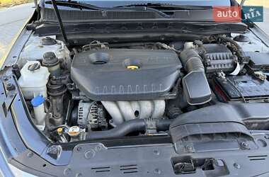 Седан Kia K5 2014 в 