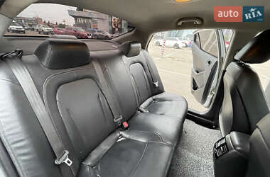 Седан Kia K5 2012 в 