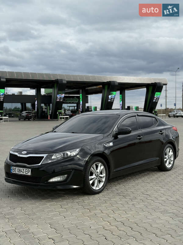 Kia K5 2011