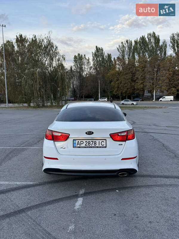 Седан Kia K5 2014 в Запорожье