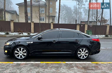 Седан Kia K5 2012 в 