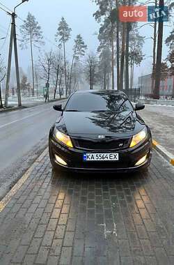 Седан Kia K5 2012 в 
