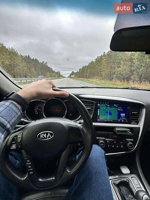 Седан Kia K5 2012 в Києві