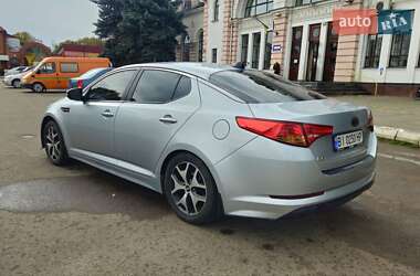 Седан Kia K5 2013 в 
