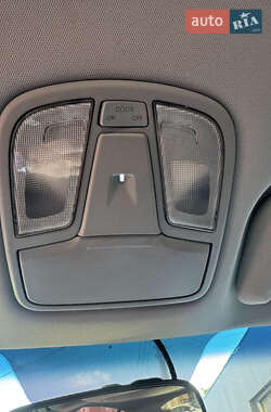 Седан Kia K5 2012 в 