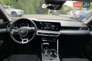 Седан Kia K5 2021 в  фото 5 Седан Kia K5 2021 в