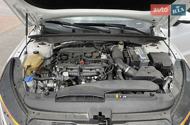 Седан Kia K5 2021 в  фото 32 Седан Kia K5 2021 в