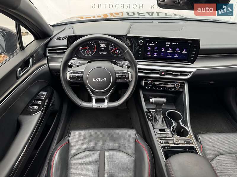 Седан Kia K5 2023 в Києві