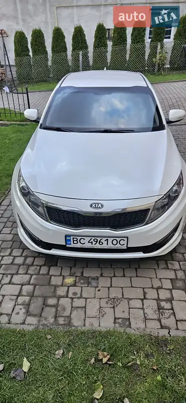 Kia K5 2011