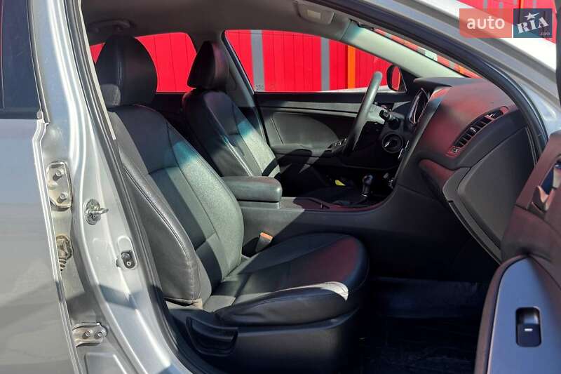 Седан Kia K5 2014 в Києві фото 12 Седан Kia K5 2014 в Києві