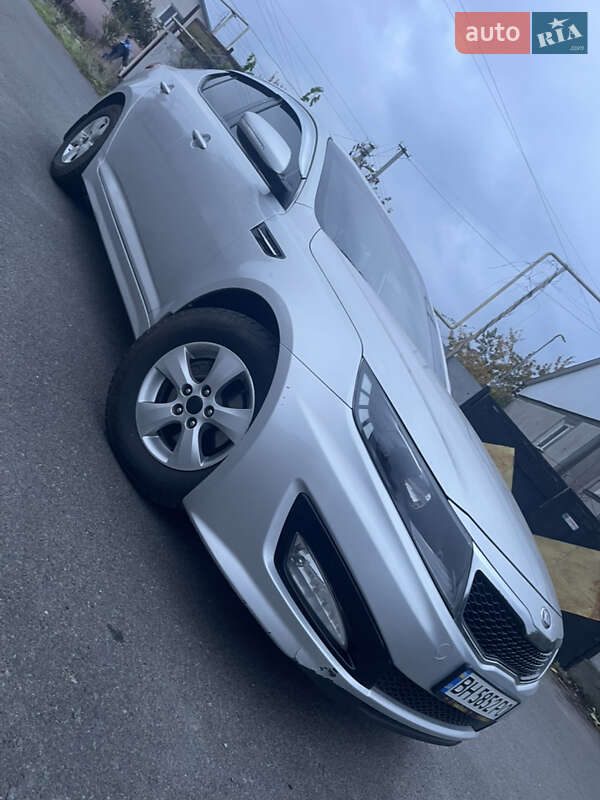 Седан Kia K5 2013 в Одесі