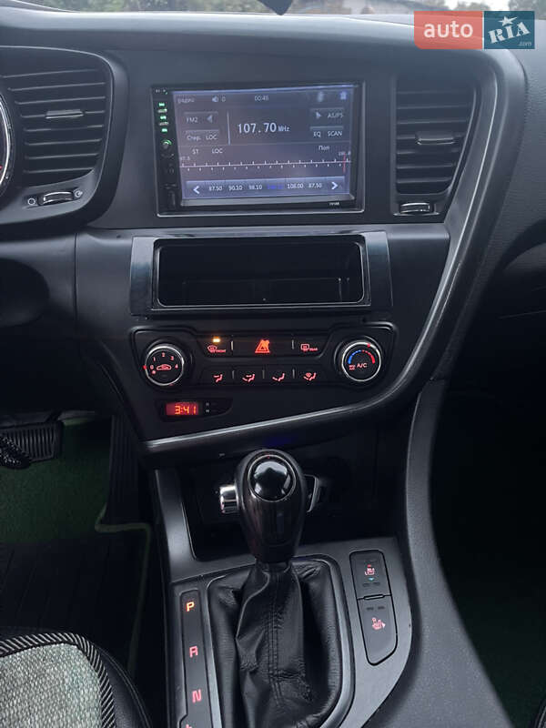 Седан Kia K5 2013 в Одесі