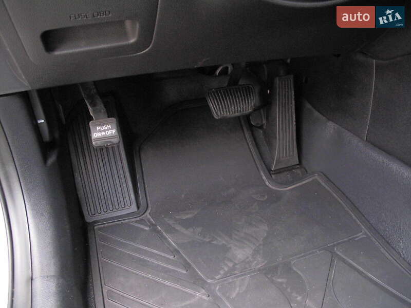 Седан Kia K5 2017 в Киеве фото 19 Седан Kia K5 2017 в Киеве