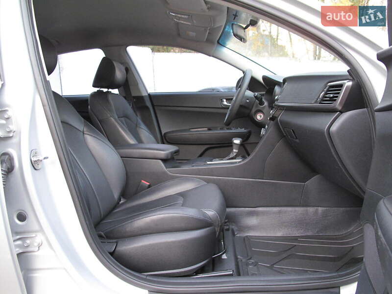 Седан Kia K5 2017 в Киеве фото 29 Седан Kia K5 2017 в Киеве