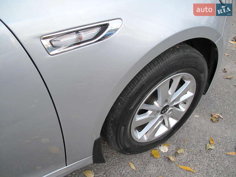 Седан Kia K5 2017 в Киеве фото 39 Седан Kia K5 2017 в Киеве