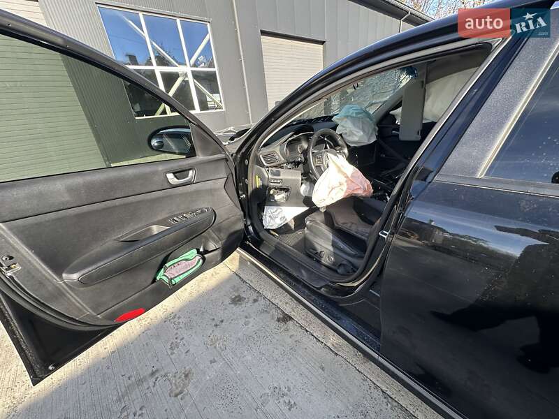 Седан Kia K5 2015 в Броварах фото 27 Седан Kia K5 2015 в Броварах