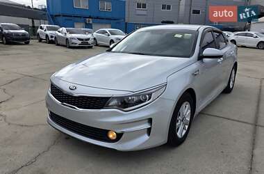 Седан Kia K5 2017 в Киеве